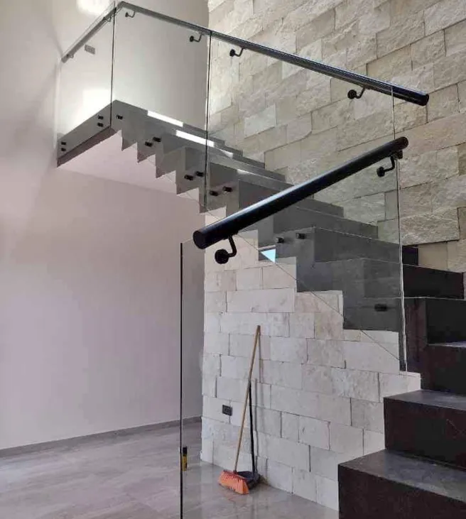 diseño e instalación de barandales de vidrio Monterrey